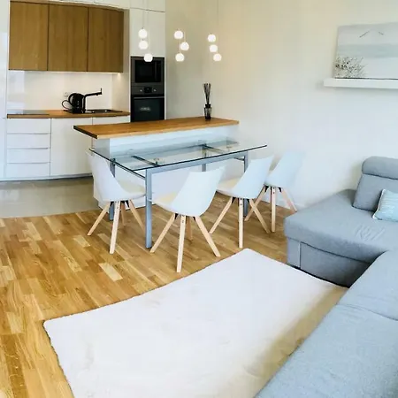 Nowe Orlowo Premium גדינייה